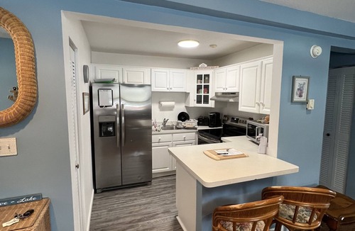 Weirs Beach Condo | Charming Condo Sleeps 8 - Ski Gunstock or Swim in Winnipesaukee