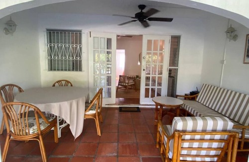 Sunset Crest Apartment | Charming Condo Sunset Palms #61 Holetown Beach pool access WiFi