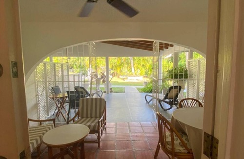 Sunset Crest Apartment | Charming Condo Sunset Palms #62 Holetown Beach pool access WiFi