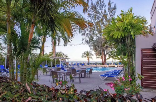 Sunset Crest Apartment | Charming Condo Sunset Palms #63 Holetown Beach pool access WiFi
