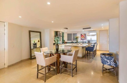 Emiliano Zapata Condo | Charming Condo with Beautiful Views | Walk to Beach & Dining