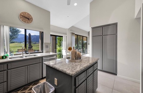 La Quinta Condo | Charming Condo with Unobstructed Golf Course Views LQ127 LIC#067125