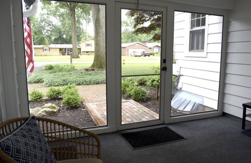 Howland Corners House | Charming, convenient 4BR in the Heart of Howland.