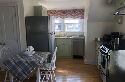 Nantucket Town Cottage | Charming Convenient & Affordable 5-Star In-Town Rental Cottage-SORRY NO PETS