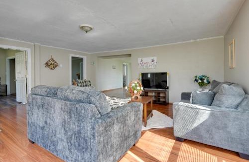 Butler House | Charming & Convenient Home in Butler