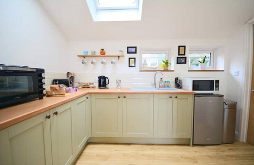 Pulham House | Charming converted Pigsty in the Heart of Dorset Countryside