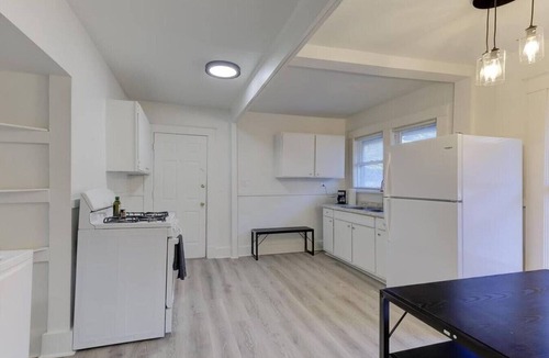 Cooper-Young Historic District Apartment | Charming Cooper-Young Flat in the Heart of Memphis
