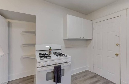 Cooper-Young Historic District Apartment | Charming Cooper-Young Flat in the Heart of Memphis