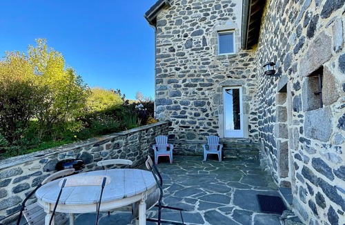 Freycenet-la-Cuche Cottage | Charming cottage with terrace, near winter sports, pets allowed