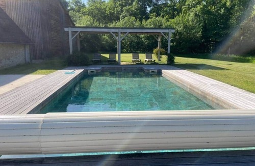 Thesee Villa | Charming cottage12p, 6r,6br, pool