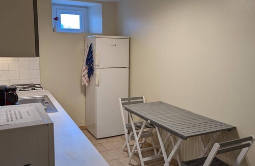 Salles-Lavalette Cottage | Charming cottage in Charente with garden, pets allowed