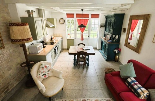 Val-de-Bonnieure Cottage | Charming Cottage with exclusive use of the Jacuzzi upon request