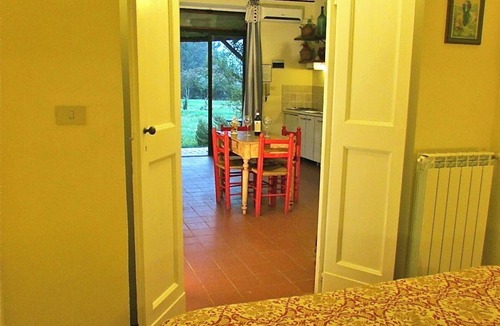 Tocco da Casauria House | Charming COTTAGES (up to 2-4 p) nestled by wide gardens (pool, mountains, beach)