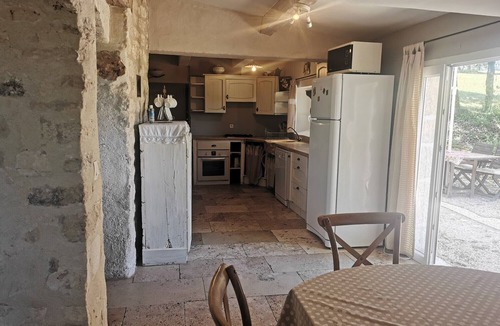 Pons House | Charming Cottage in Fargues (Prayssac/Montcuq) — Private Pool & Spa, Vineyard View