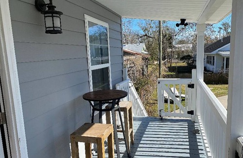 Mandeville Cottage | Charming cottage a block from the Lakefront. Walk to restaurants and shopping.