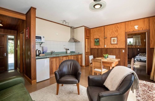 Punakaiki House | Charming Cottage Accommodation with Panoramic Sea View on West Coast, New Zealand