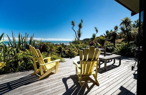 Punakaiki House | Charming Cottage Accommodation with Panoramic Sea View on West Coast, New Zealand