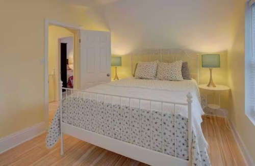 Wellington Cottage | Charming Cottage in the Heart of Wellington