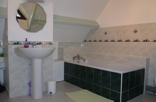 Cour-Cheverny Cottage | Charming cottage in nature with garden, pets allowed