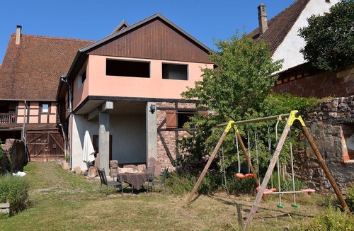 Gueberschwihr Cottage | Charming cottage in the vineyard 10 minutes from Colmar
