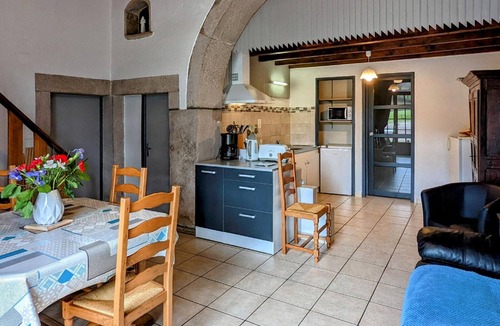 Saint-Bresson Cottage | Charming cottage in Saint-Bresson, near outdoor activities