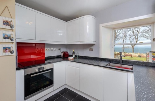 North Berwick House | Charming Cottage in North Berwick with Sea Views