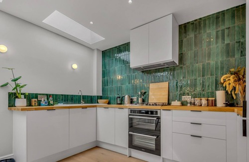 Whitstable House | Charming cottage in the Heart of Whitstable - Pass the Keys