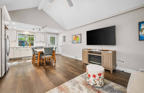 Mews Village House | Charming cottage in New Seabury