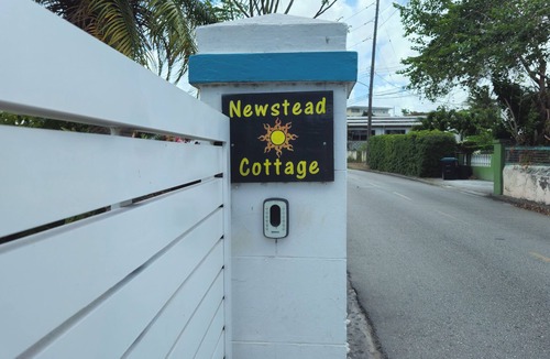 Marine Gardens Cottage | Charming Cottage in Rockley, Barbados only 5 mins Walk to Gorgeous Accra Beach!