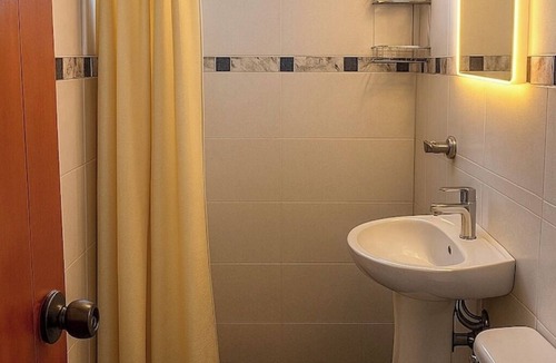 Cusco Cabin | Charming cottage in San Blas with 360° panoramic view of Cusco