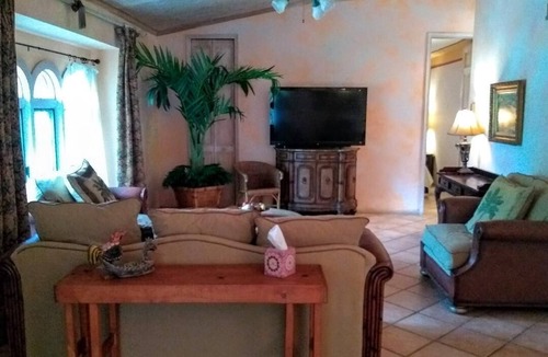Plantation Cottage | Charming Cottage in Plantation