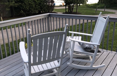 Oden Cottage | Charming cottage on Crooked Lake - the ideal retreat for families & friends!