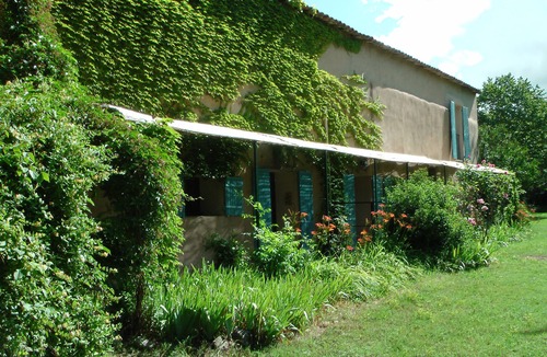 Apt House | Charming cottage - private terrace overlooking the large wooded park