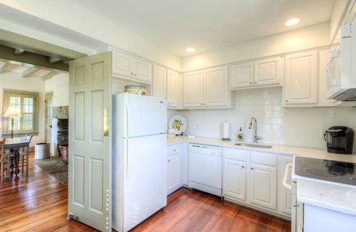 Orange Cottage | Charming Cottage Rental on a 50-Acre Historical Estate near Orange, Virginia