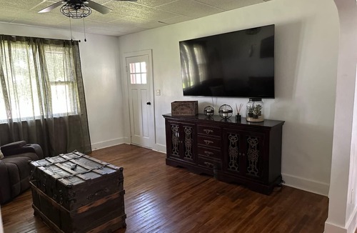 Sandborn House | Charming Cottage Retreat Near Park & Forest