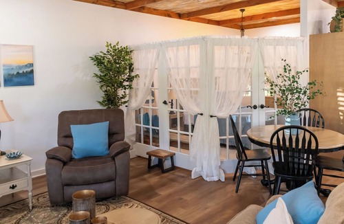 Andover Cottage | Charming cottage nestled in the majestic mountains of Big Stone Gap,Virginia