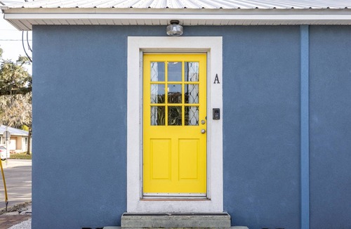 Downtown Historic District House | Charming Cottage, Walk to Historic Attractions, Restaurants, Minutes to Beach, $300 in Free Tickets!