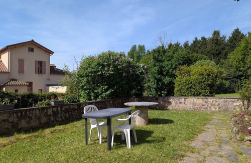 Allegre Cottage | Charming Cottage with Courtyard in Historic Allègre Near Amenities