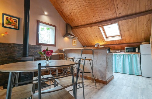 Le Menoux Cottage | Charming Cottage with Heated Pool, Private Garden, Near Creuse River and Historic Villages