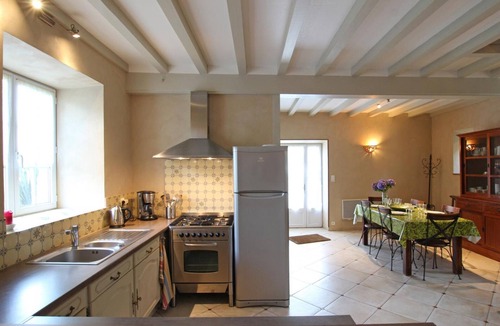 Valognes Cottage | Charming cottage with garden, pets allowed, parking and WiFi