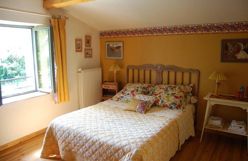 Upie House | Charming cottage with pool, in a former farm Drôme.