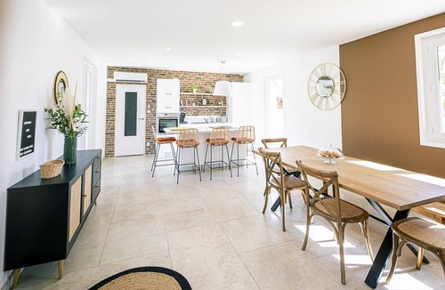 Saulcet Cottage | Charming cottage with spa and terrace in vineyards