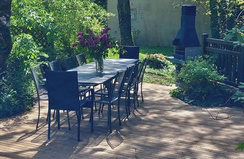 Vinon Cottage | Charming Cottage with Spa, Billiards, Garden and Ping-Pong