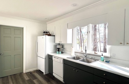 Jasper House | Charming Cottage with Stunning Point Views, Flat Lot, Walk-in Water, and a Dock!