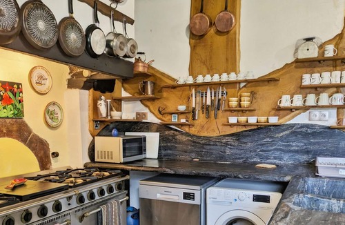 Gennes-sur-Glaize Cottage | Charming Country Retreat: Sleeps 11, Indoor Pool, Pet-Friendly, Near Château-Gontier