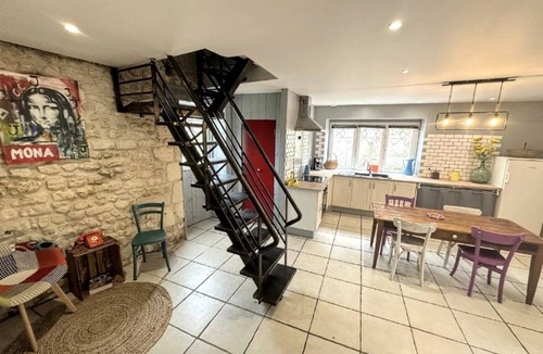 Fleac-sur-Seugne House | Charming country house