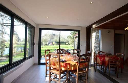 Saint-Martin-des-Champs Cottage | Charming Country House Near Avranches with Garden, BBQ, and Modern Amenities
