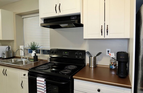 Walnut Grove House | Charming & Cozy Retreat in Walnut Grove – Your Perfect Home Away from Home!