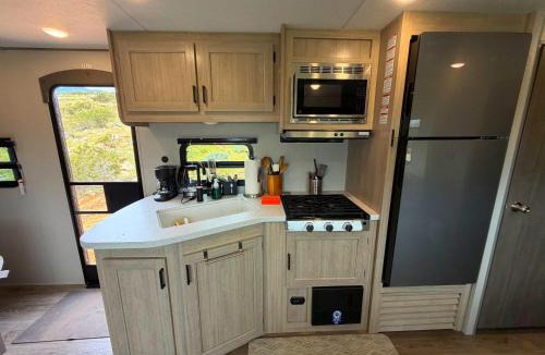 Palm Springs Other | Charming-Cozy trailer Under the Turbines