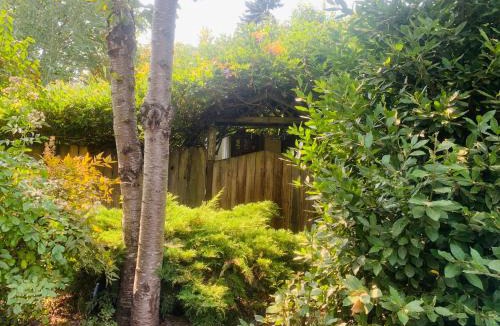 Whiteaker House | Charming Craftsman in Eugenes Historic Whiteaker Neighborhood